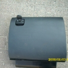 Opel Omega B Handschuhfach