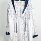 Odd Molly Bluse weiss blau bestickt, neu, Gr.4, wunderschon,Lange ges.84 cm