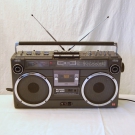 Sharp GF-9191 1970s Retro Ghetto Blaster Radio Cassette sehr selten