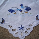 Tischdecke Mitteldecke gestickt - - 105x105cm - - Stickerei Lochstickerei