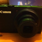 Canon PowerShot S95 10.0 MP Digitalkamera - Schwarz