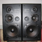 Kenwood LS 85, gut klingende 3-Wege Bassreflexboxen.