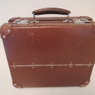David Andersen tragbares Röhrenradio Typ 521, in Lederkoffer