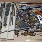 AP382/ KONVOLUT Werkzeug Zubehör etc. UHRMACHER uä. alt !!