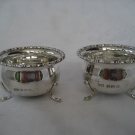 PAIR OF SOLID SILVER CAULDON SALT CELLARS - Charles Weale, Birmingham, 1922