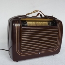 Röhren Batterie-Radio 1952 defekt.