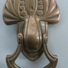 Originaler alter Jugendstil Türklopfer Klingel Türgriff aus Messing um 1900 