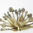 16 x Assorted Vintage BRASS Shoehorns Inc Decorative, Royal, Westminster (2004g)