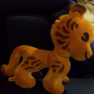 DDR Spiel Tier - aufblasbar - aus Velour